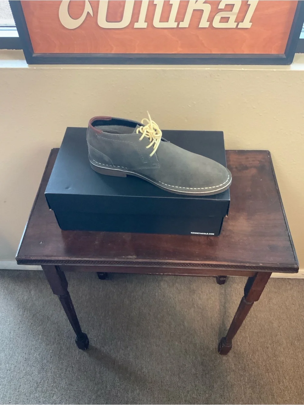 Men's Gray Suede Chukka Boots - Casual Lace-Up KENNETH COLE DESIGN 10571